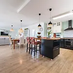 Suenos Villa *